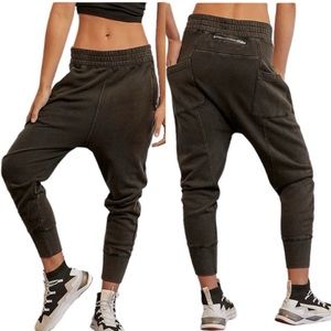 Women’s FREE PEOPLE June Bug Jogger Size Large